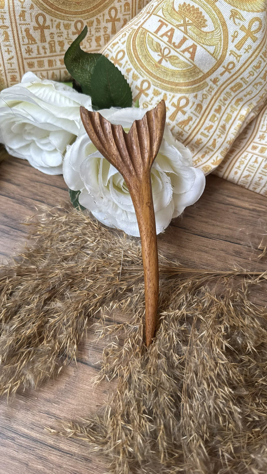 Mermaid hair pin