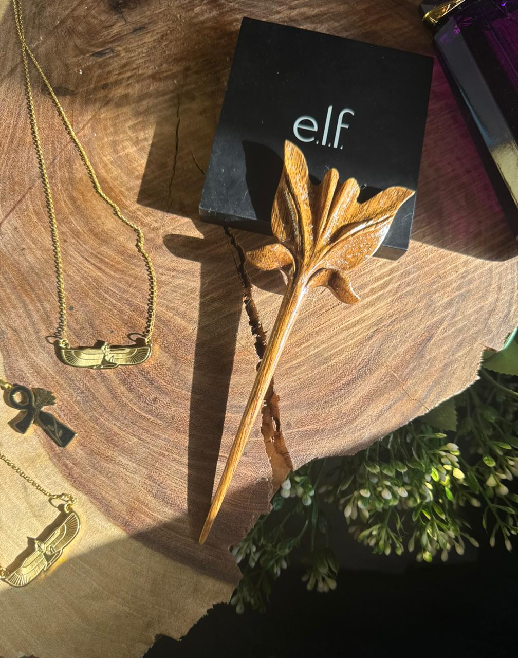 Nile Lily Pin